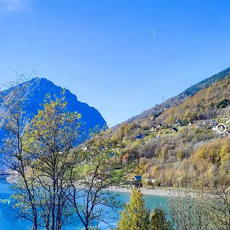 Apartment Le Bois Cosy 4 Etoiles 6 Personnes, Acces Alpe D'huez Grand Domaine A 3 K M *
