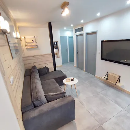 Apartment Le Bois Cosy 4 Etoiles 6 Personnes, Acces Alpe D'huez Grand Domaine A 3 K M Allemont